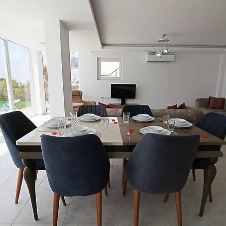 Solite Villa, Oezel Havuzlu, 别墅 费特希耶